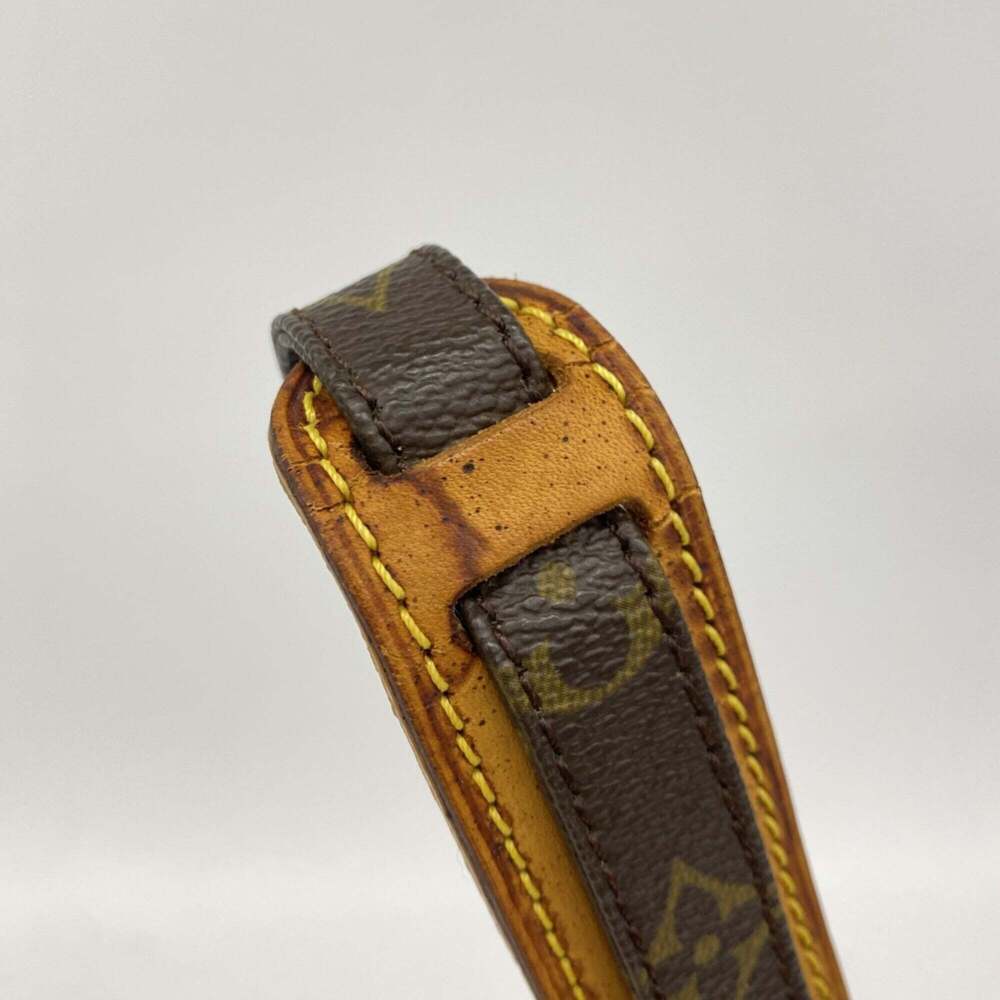 LOUIS VUITTON Brown Monogram Shoulder Bag - Picture 8 of 10